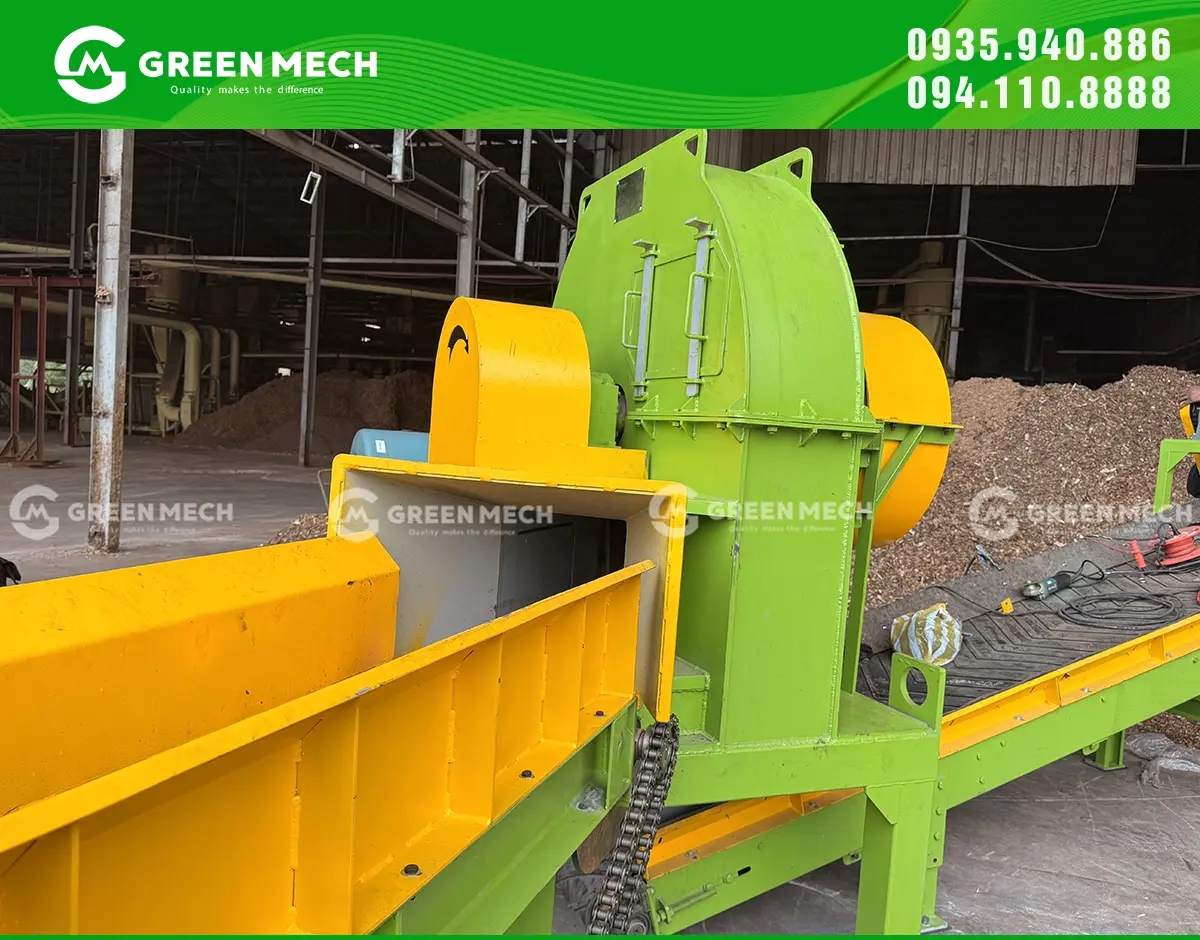 Máy được chế tạo bằng thép cao cấp giúp máy bền, chắc chắn, hoạt động hiệu suất